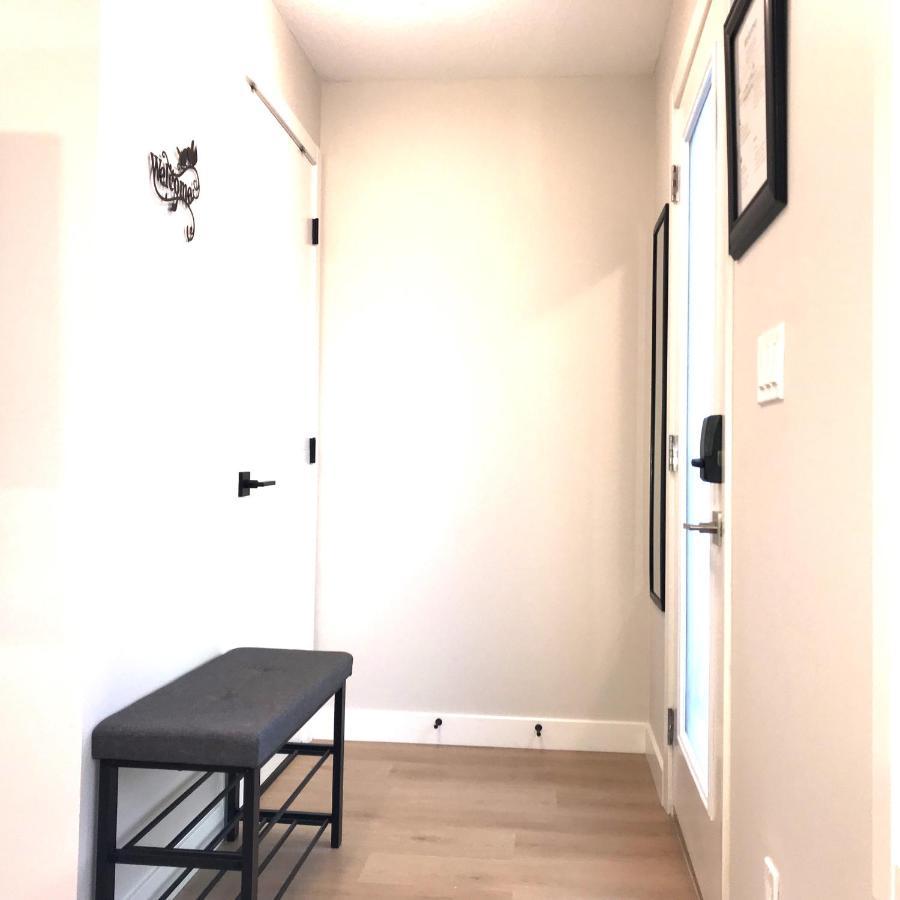 Brand New 2Br Condo With Outdoor Swimming Pool And Hot Tub Canmore Luaran gambar